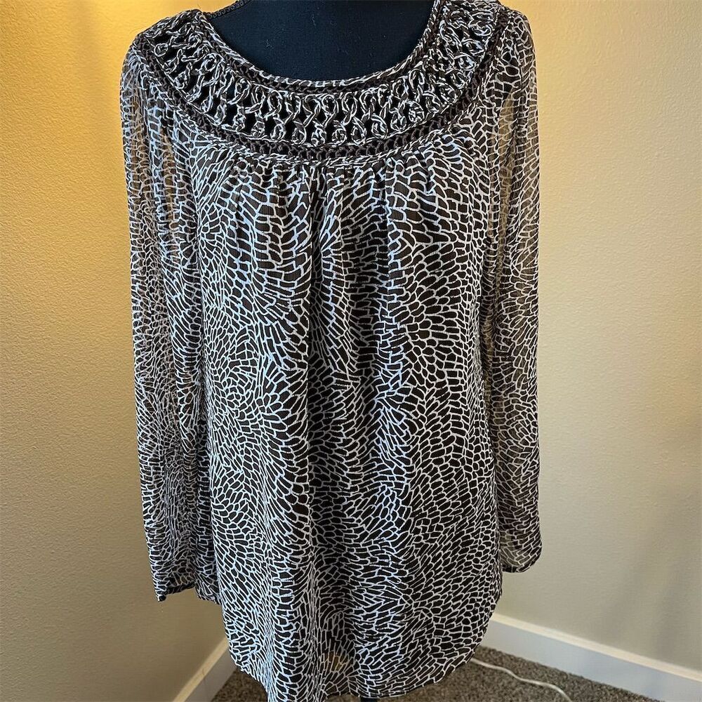 SOLD 

Coldwater Creek Women's Blouse L Brown Smocked Neck Long Sleeve Casual